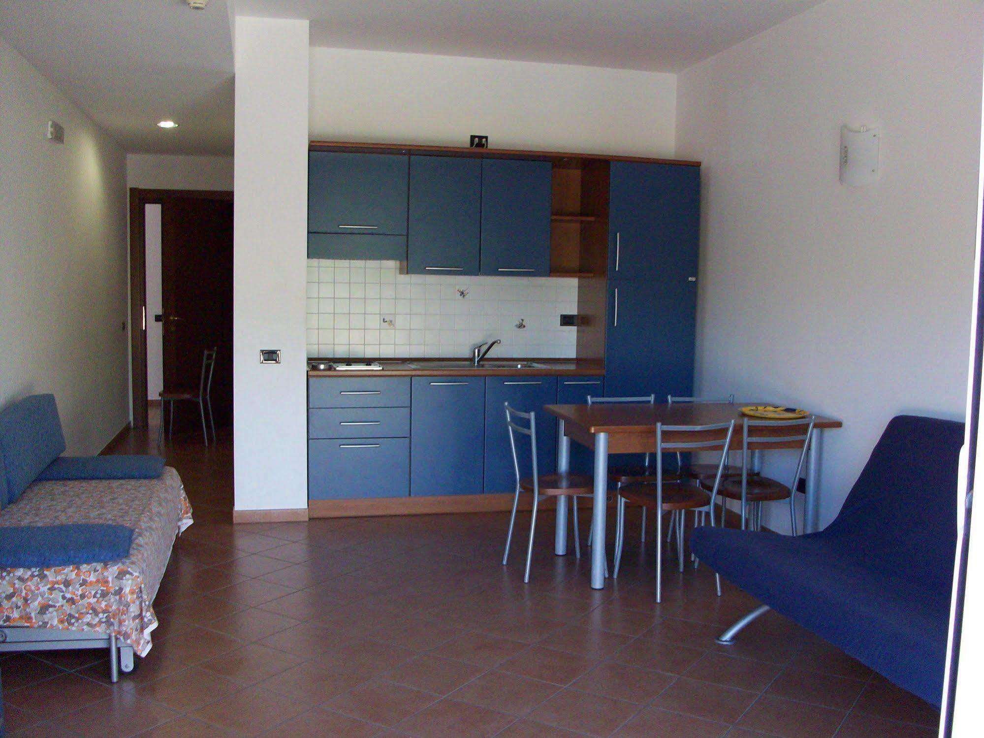 Jonio Vacanze Residence กัสเตลลาเนตา มารีนา ภายนอก รูปภาพ